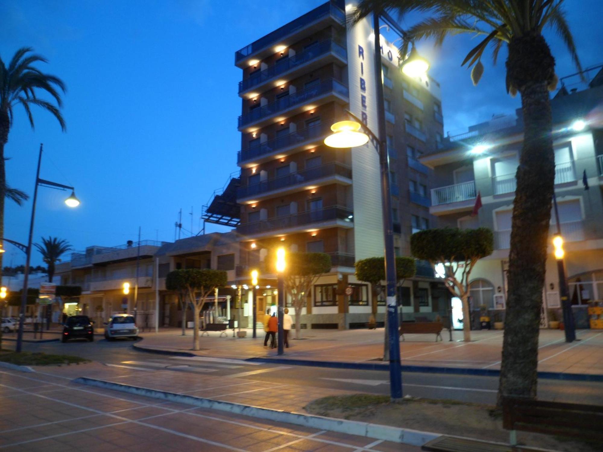 Hotel Ribera Santiago De La Ribera Exteriör bild