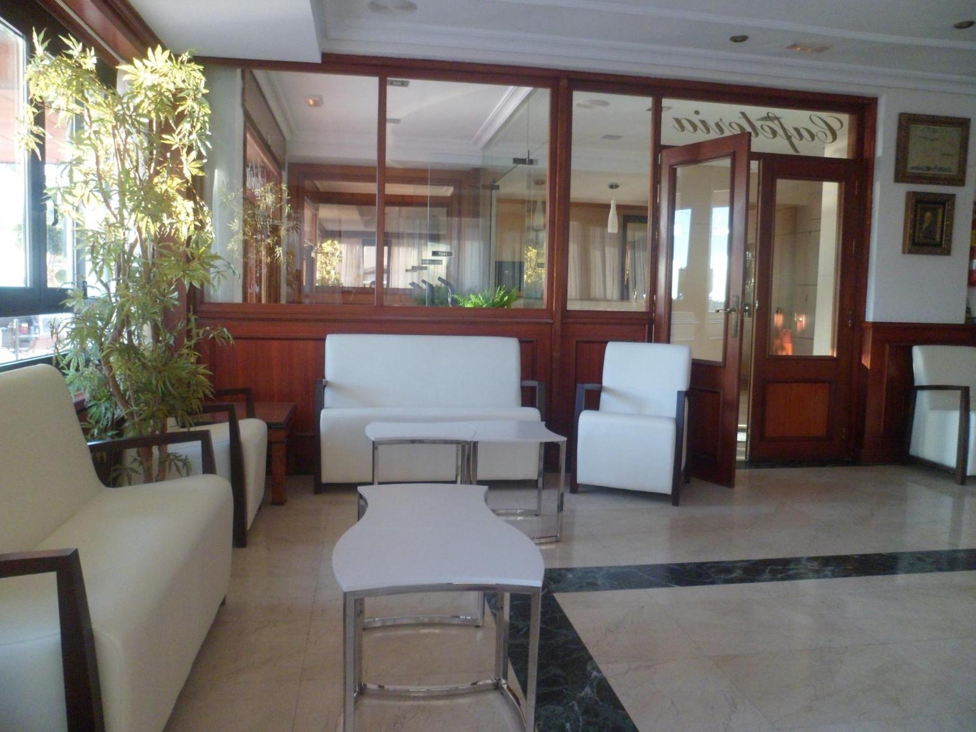 Hotel Ribera Santiago De La Ribera Exteriör bild