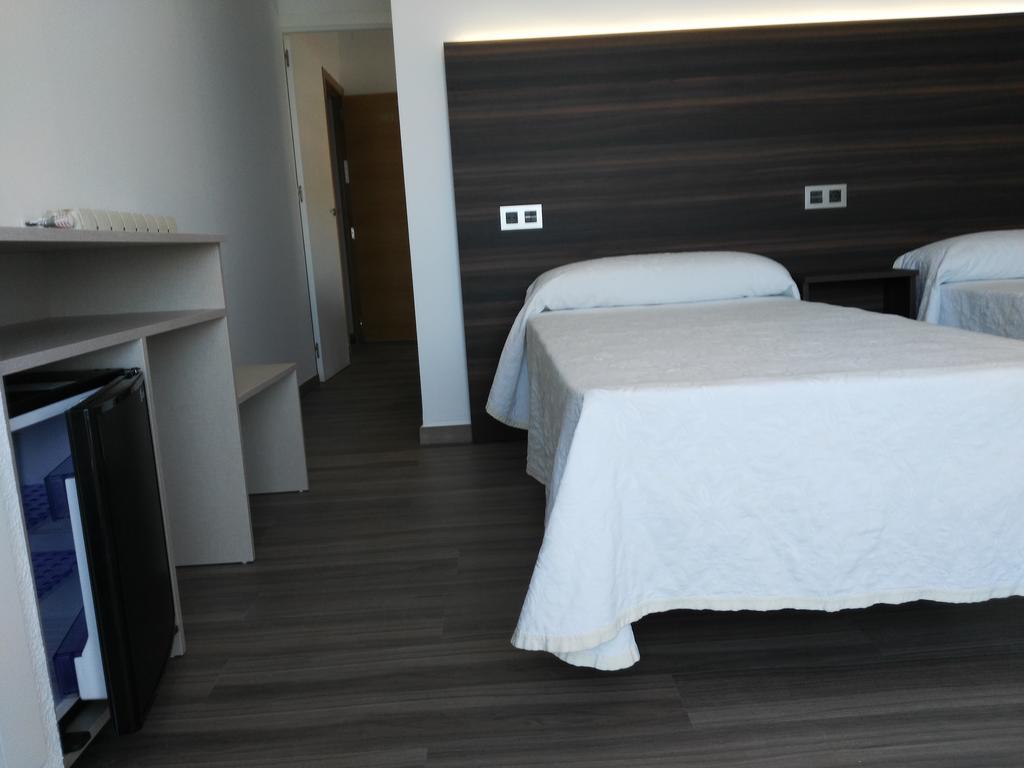 Hotel Ribera Santiago De La Ribera Exteriör bild